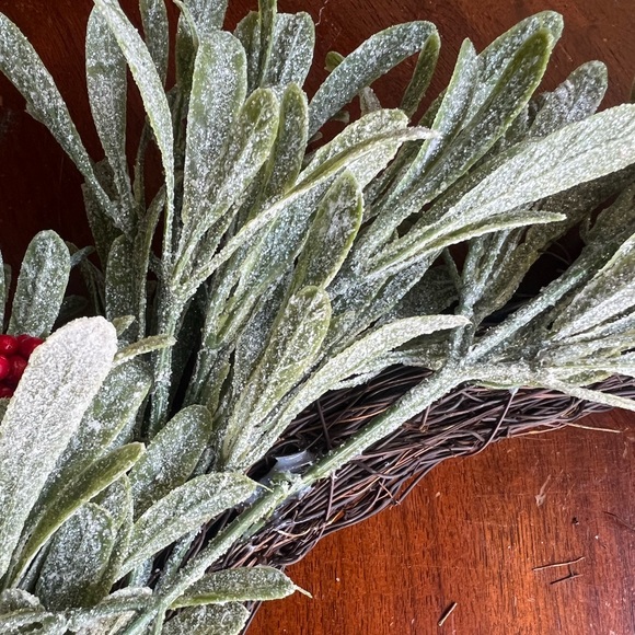 CHRISTMAS WREATH Holiday Pine Cherry Blossom Wreath - Picture 3 of 9